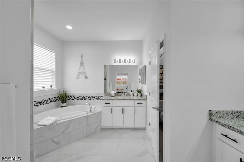 2627 NW 11th Street Cape Coral FL 33993