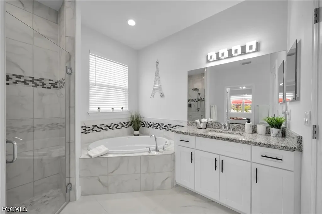 2627 NW 11th Street Cape Coral FL 33993
