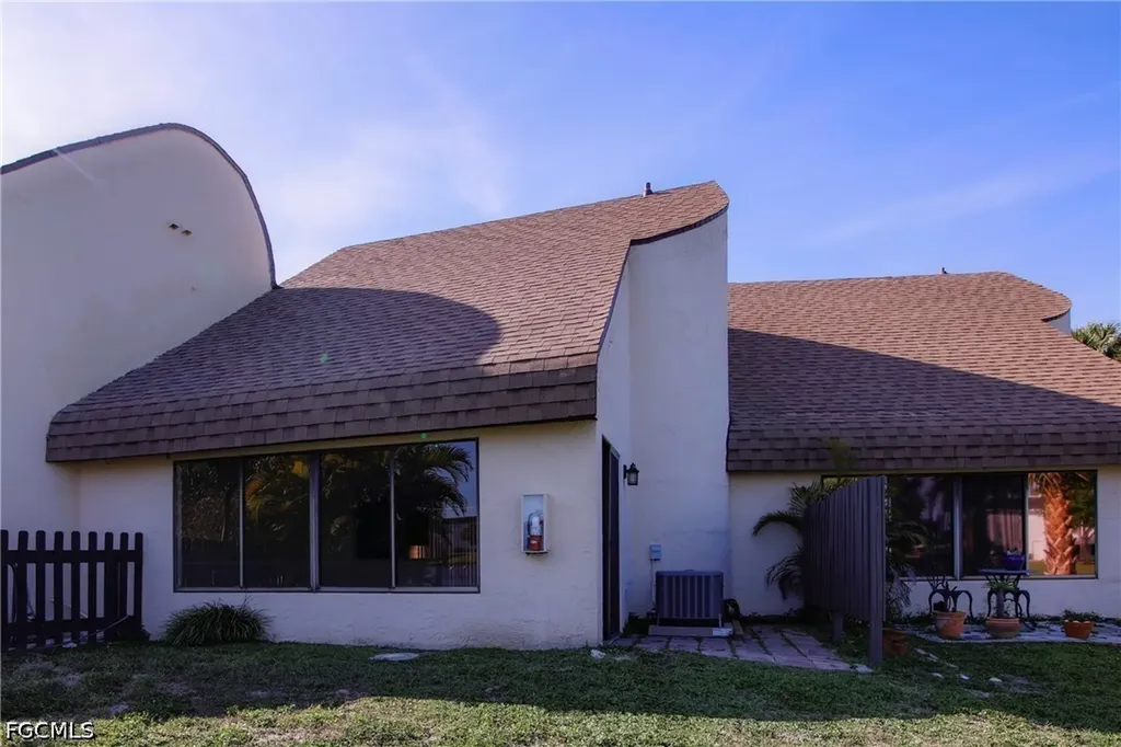 1168 Lake Mcgregor Drive Fort Myers FL 33919