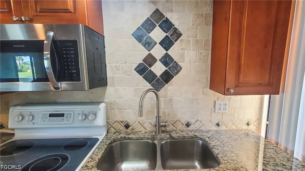 1168 Lake Mcgregor Drive Fort Myers FL 33919