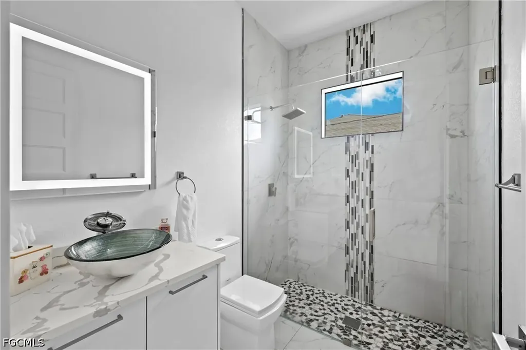140 SE 16th Street Cape Coral FL 33990