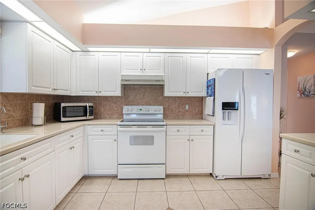 4418 SW 12th Place Cape Coral FL 33914
