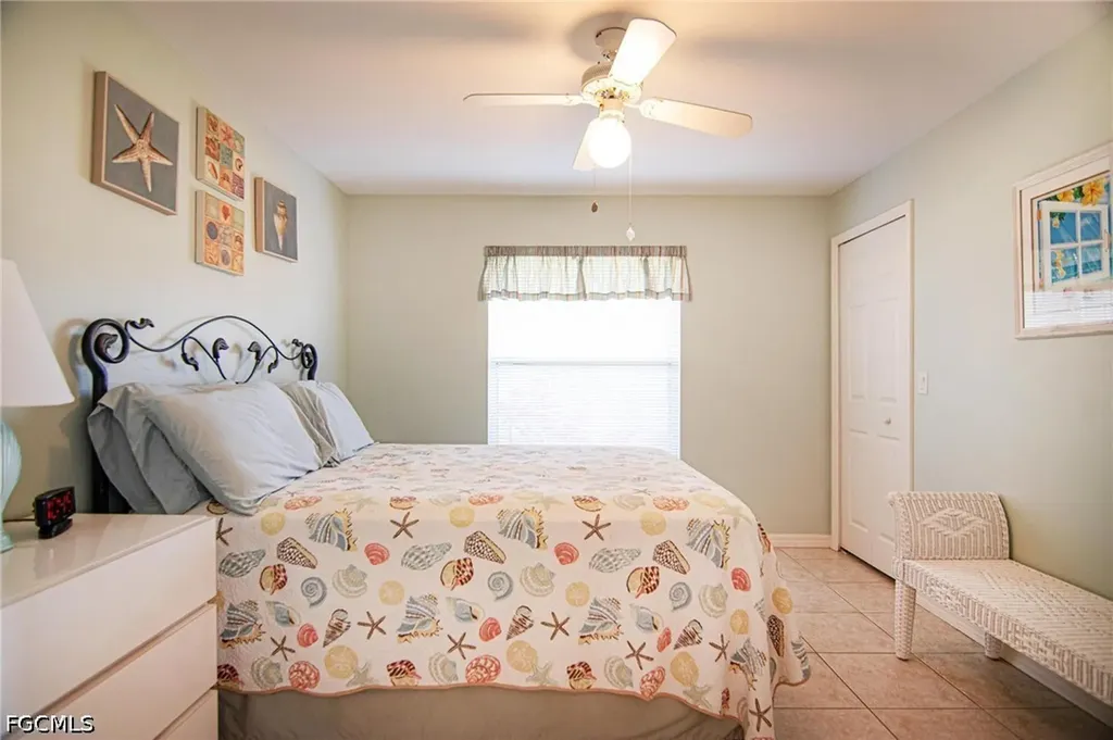 4418 SW 12th Place Cape Coral FL 33914