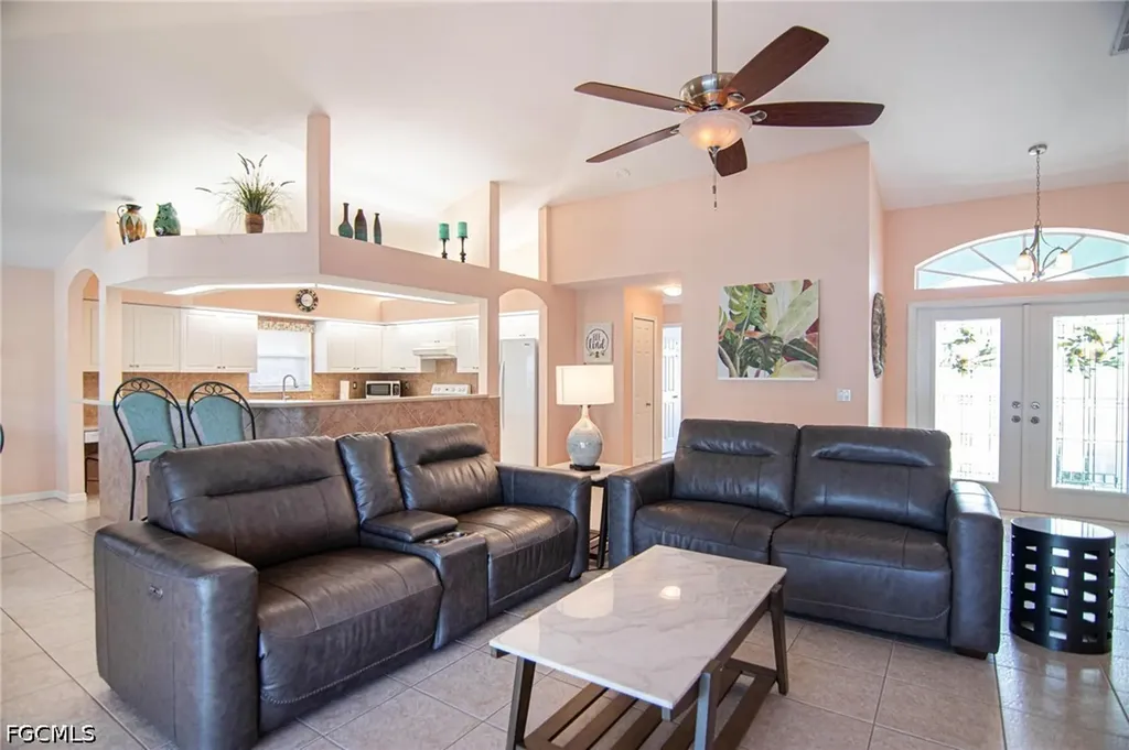 4418 SW 12th Place Cape Coral FL 33914