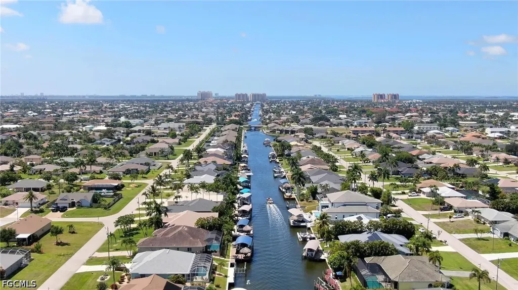 4418 SW 12th Place Cape Coral FL 33914