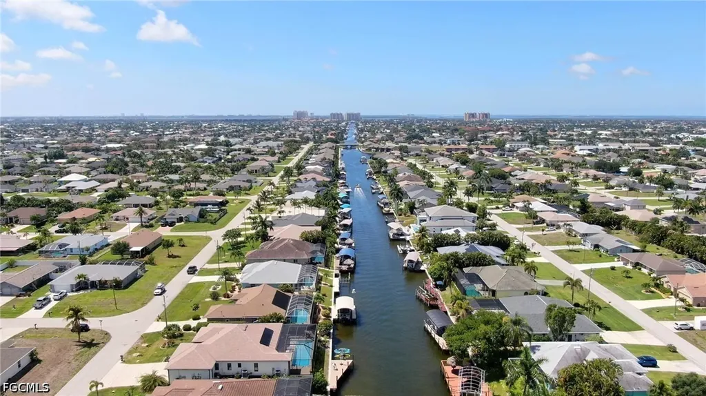 4418 SW 12th Place Cape Coral FL 33914