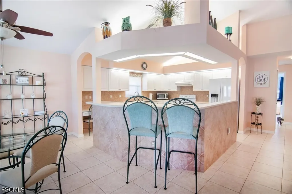 4418 SW 12th Place Cape Coral FL 33914