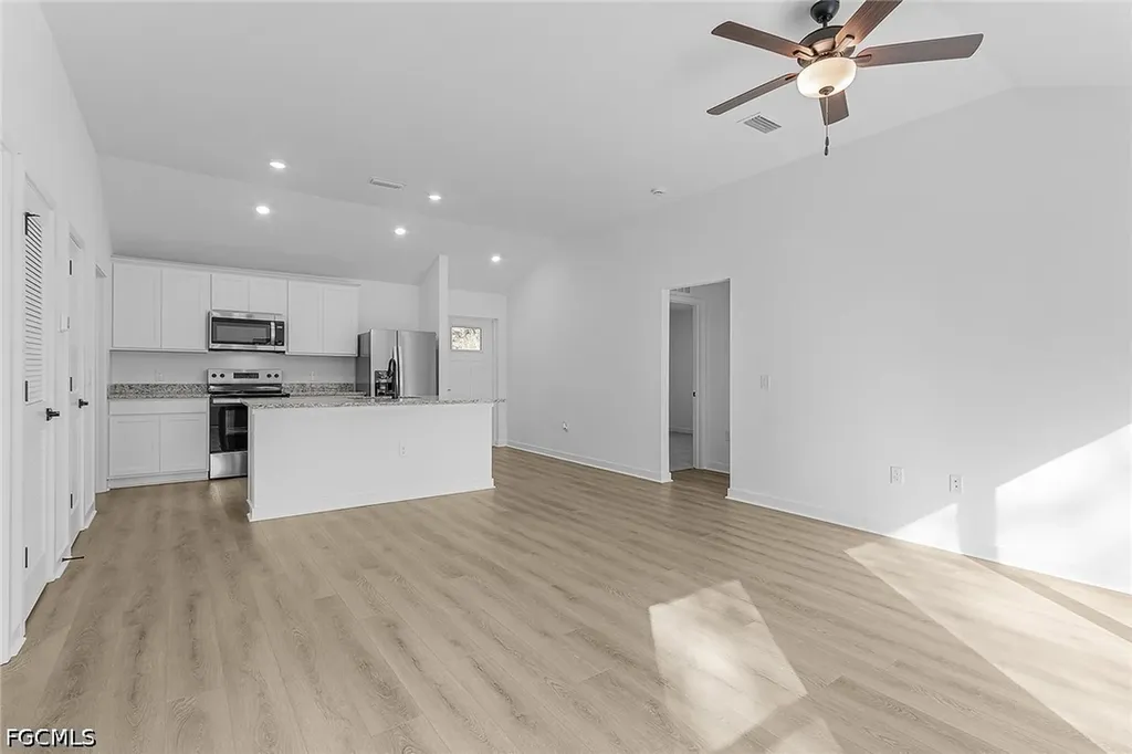 1909 NW 27th Street Cape Coral FL 33993