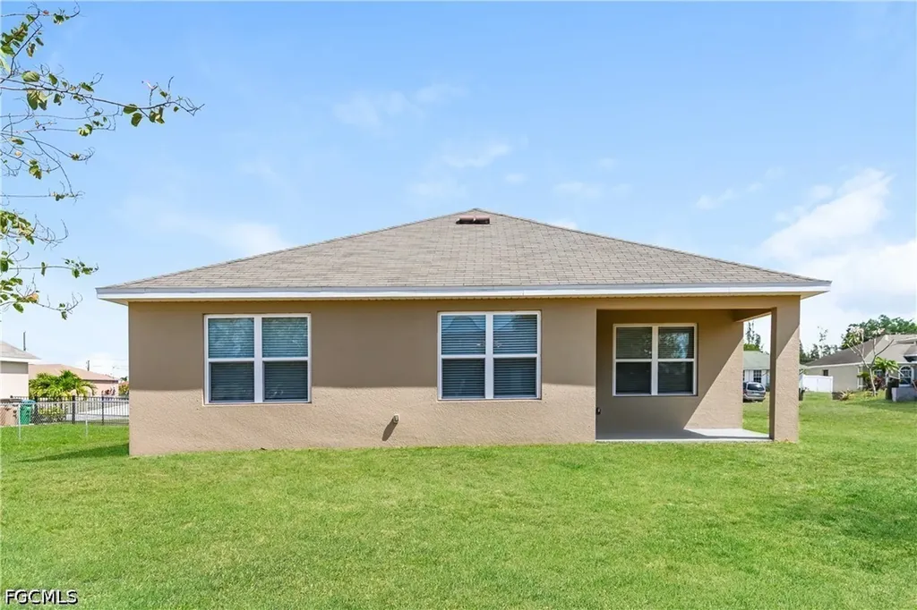 630 SW 23rd Street Cape Coral FL 33991