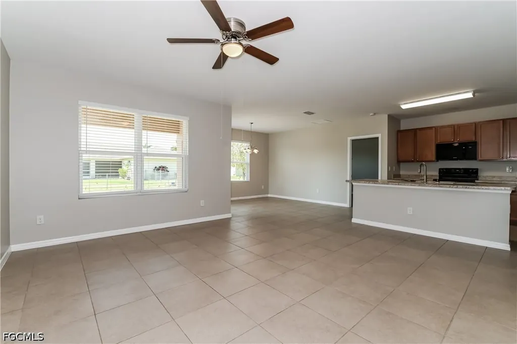 630 SW 23rd Street Cape Coral FL 33991