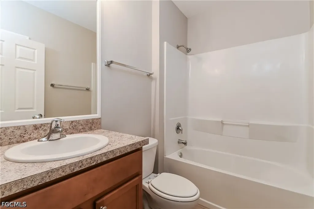 630 SW 23rd Street Cape Coral FL 33991