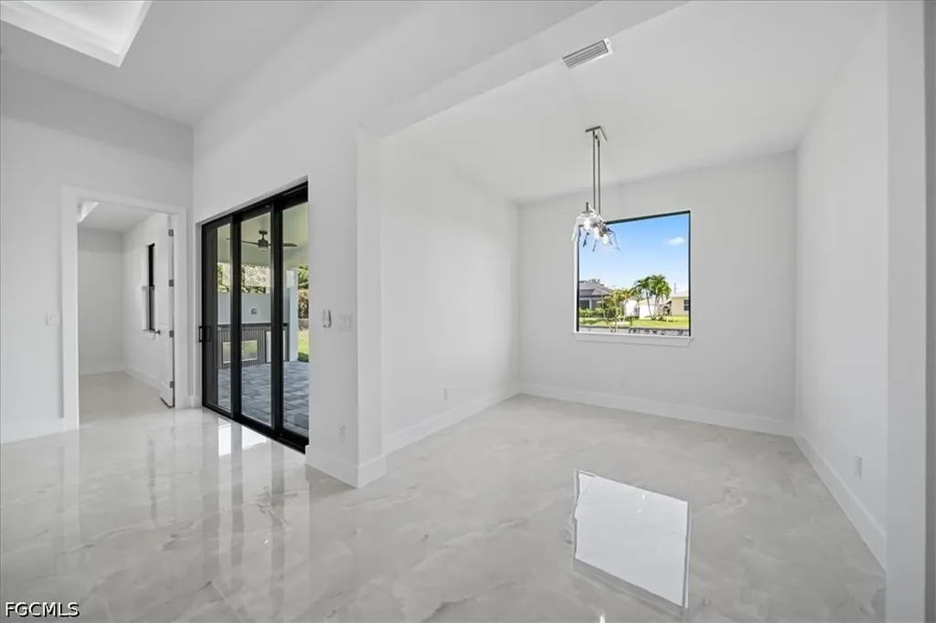608 SW 20th Terrace Cape Coral FL 33991