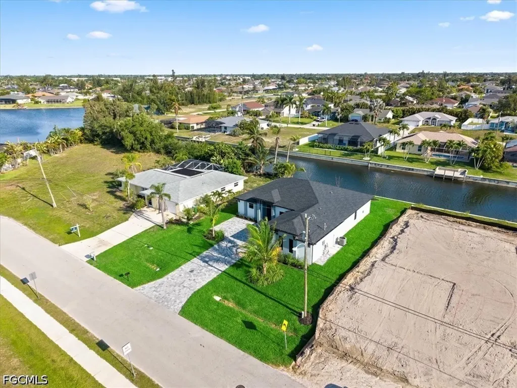 608 SW 20th Terrace Cape Coral FL 33991