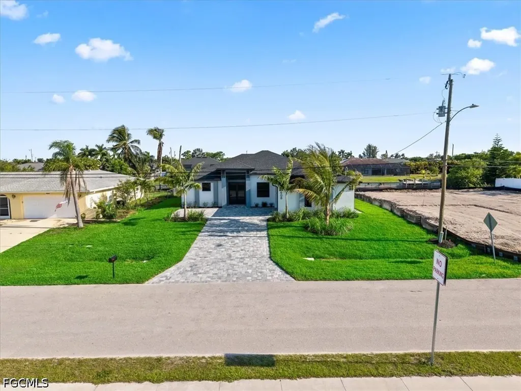608 SW 20th Terrace Cape Coral FL 33991