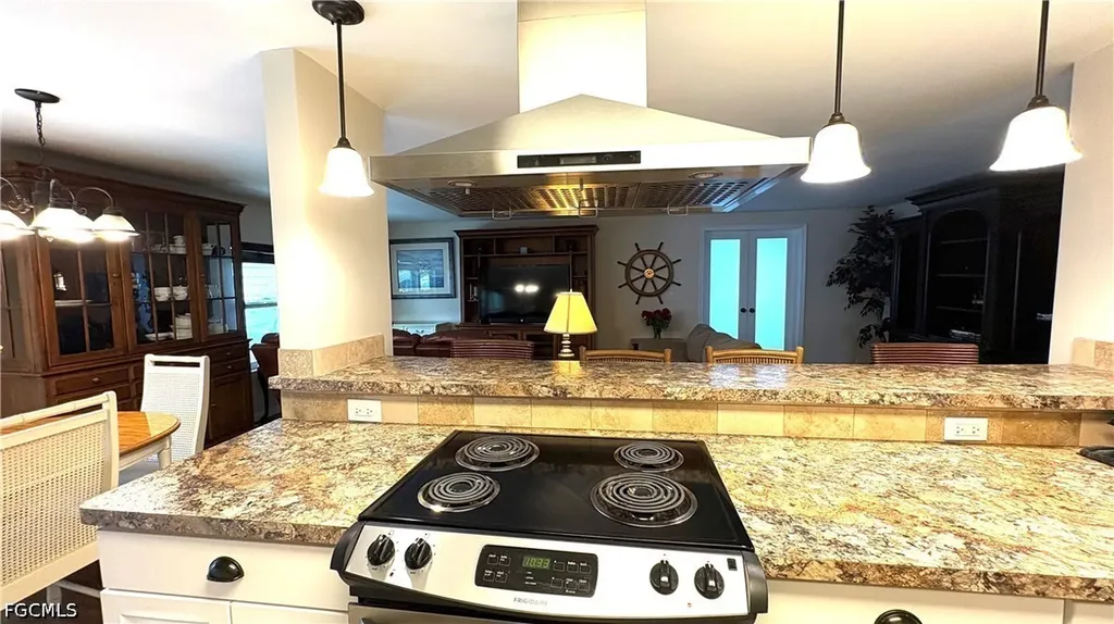 748 Park Avenue North Fort Myers FL 33917