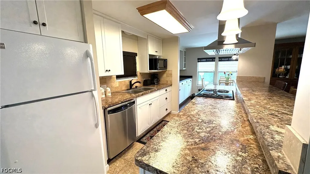 748 Park Avenue North Fort Myers FL 33917