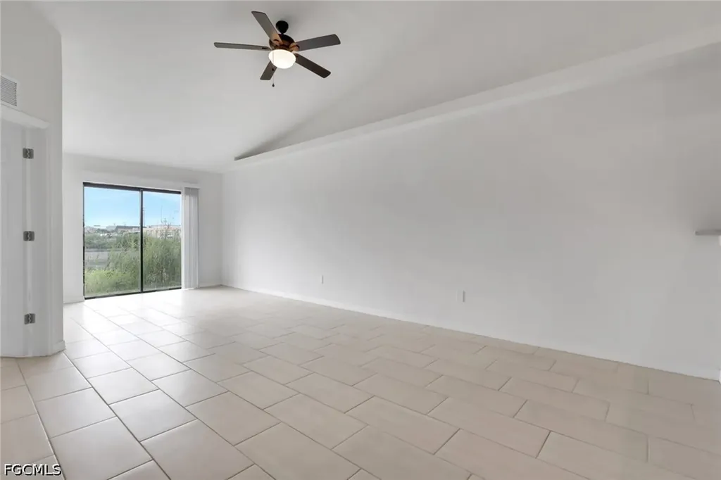 823/825 Cultural Park Boulevard S Cape Coral FL 33990