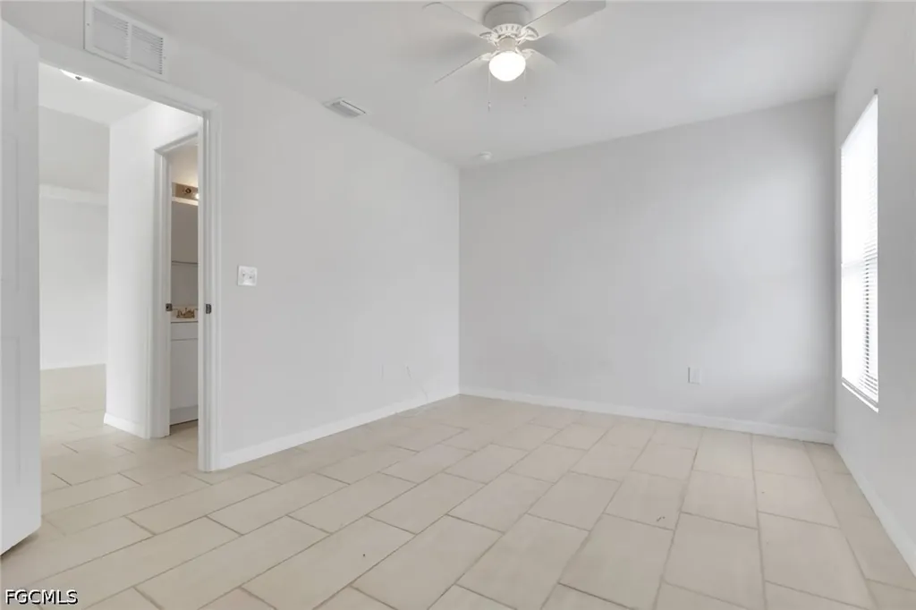 823/825 Cultural Park Boulevard S Cape Coral FL 33990