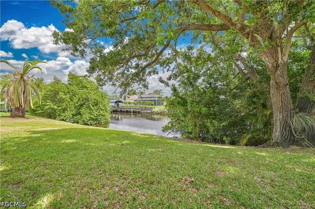15080 Riverbend Boulevard North Fort Myers FL 33917