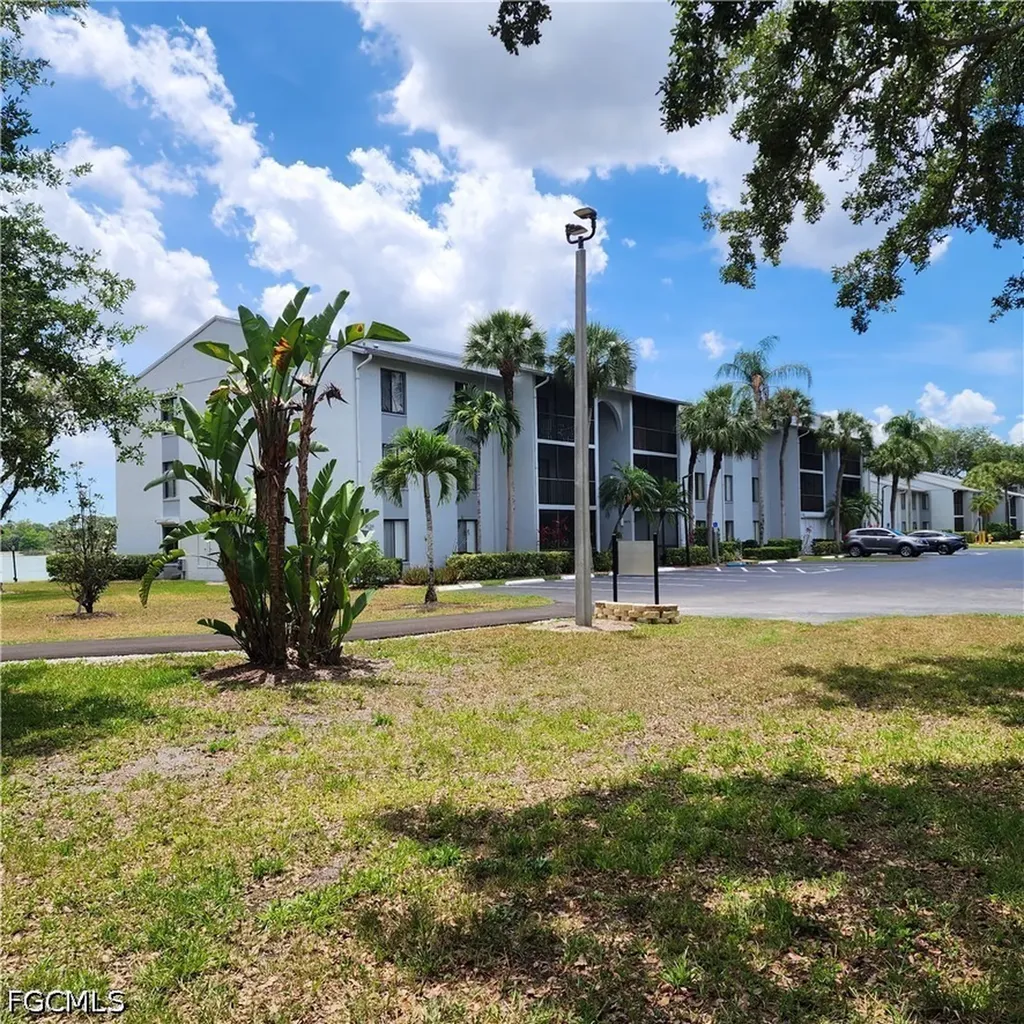 9970 Sailview Court Fort Myers FL 33905