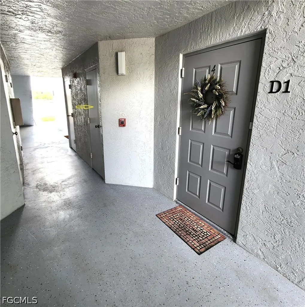 9970 Sailview Court Fort Myers FL 33905