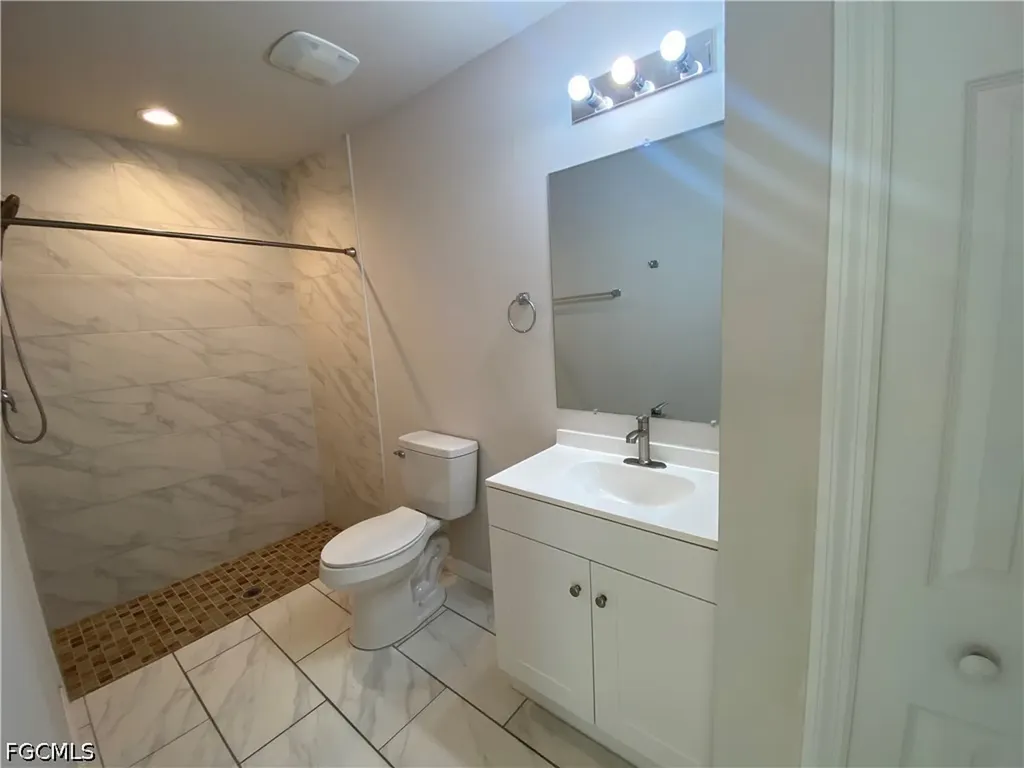 2943 Skyline Boulevard Cape Coral FL 33914
