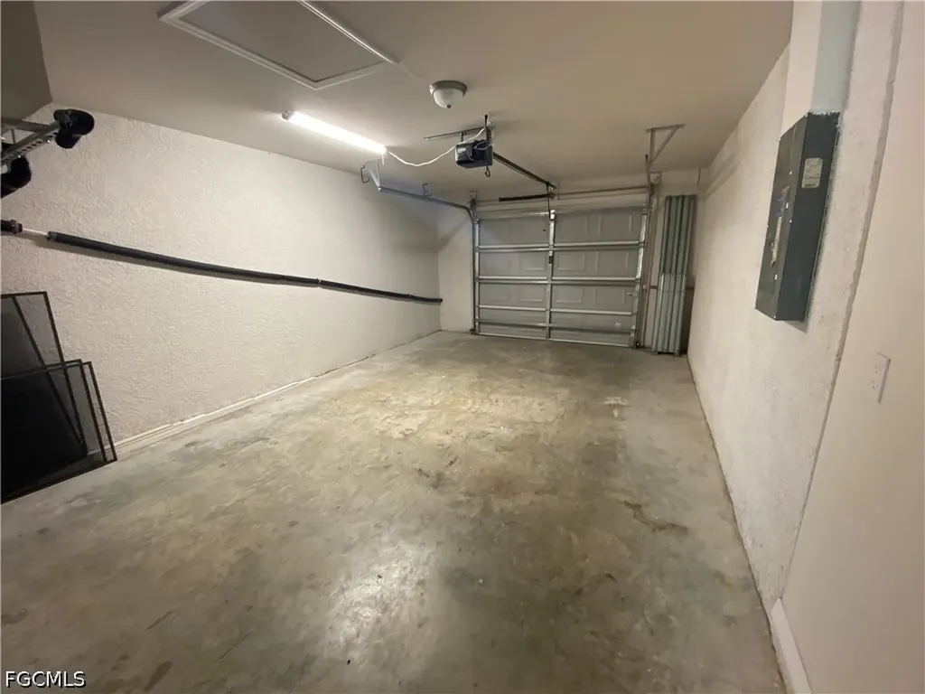 2943 Skyline Boulevard Cape Coral FL 33914