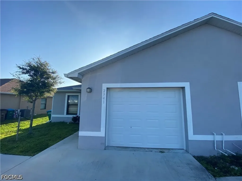 2943 Skyline Boulevard Cape Coral FL 33914