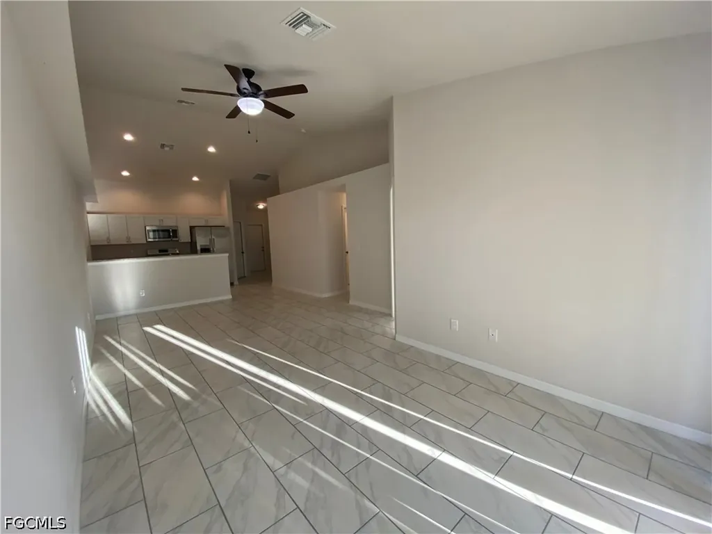 2943 Skyline Boulevard Cape Coral FL 33914