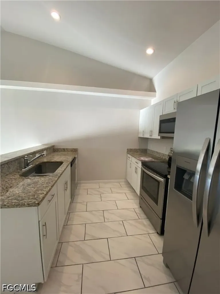 2943 Skyline Boulevard Cape Coral FL 33914