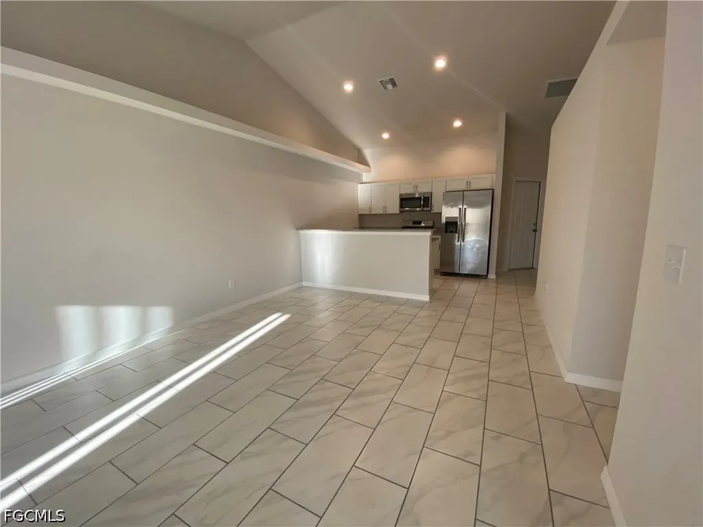 2943 Skyline Boulevard Cape Coral FL 33914