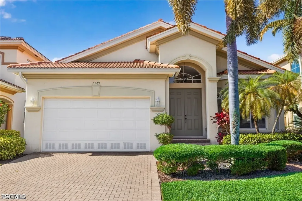 8369 Sumner Avenue Fort Myers FL 33908