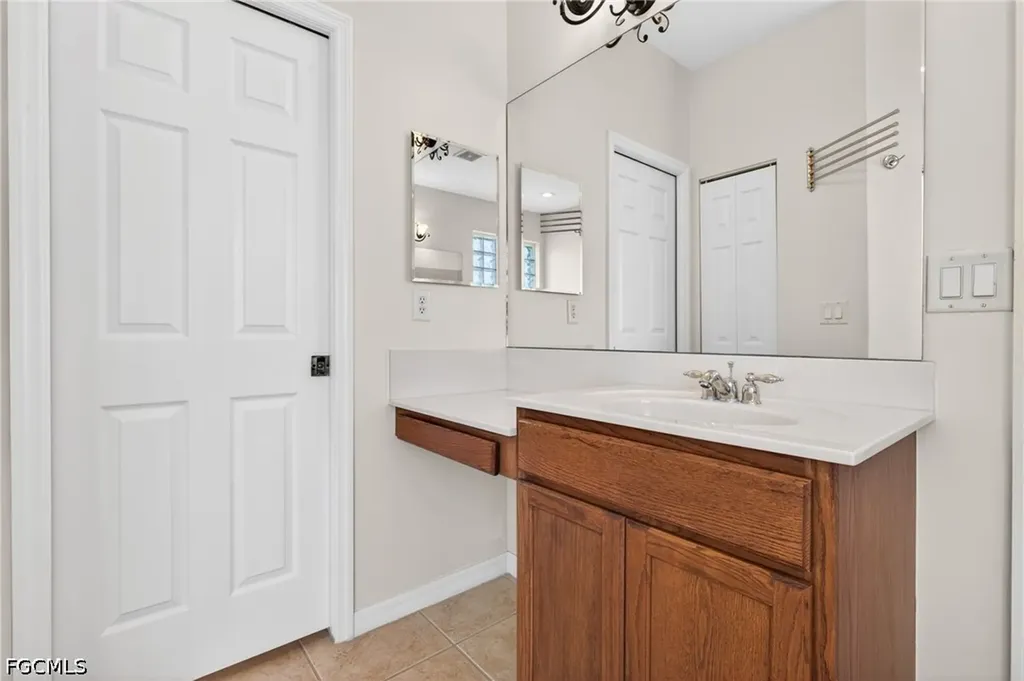 8369 Sumner Avenue Fort Myers FL 33908