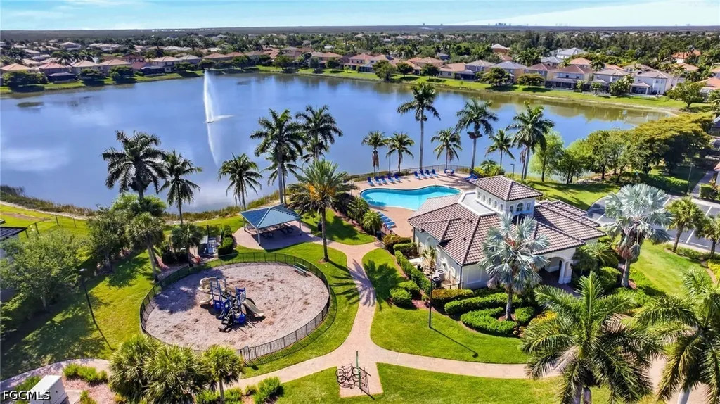 8369 Sumner Avenue Fort Myers FL 33908