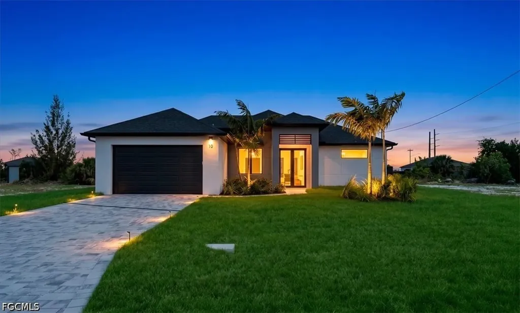 10 NE 9th Street Cape Coral FL 33909