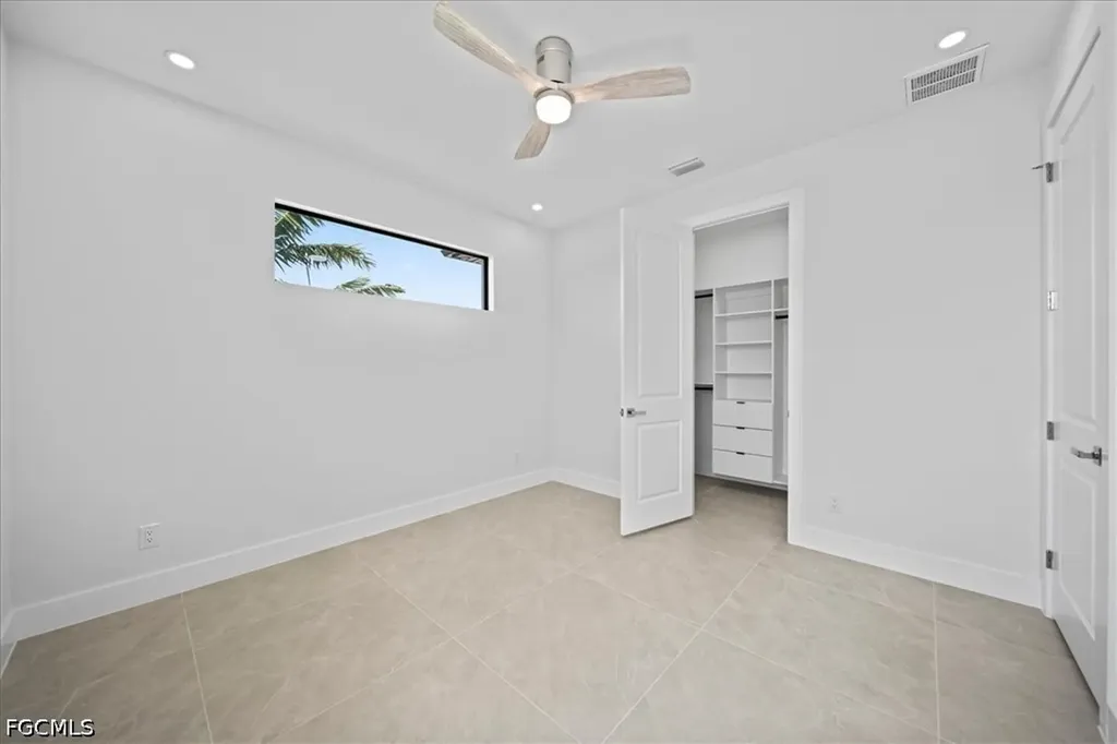 10 NE 9th Street Cape Coral FL 33909