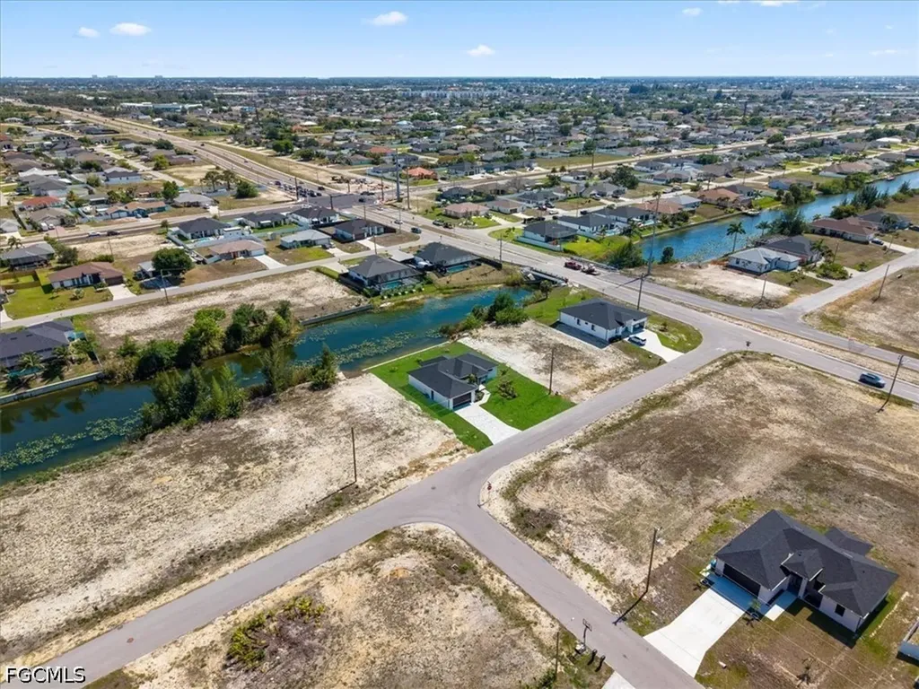 10 NE 9th Street Cape Coral FL 33909