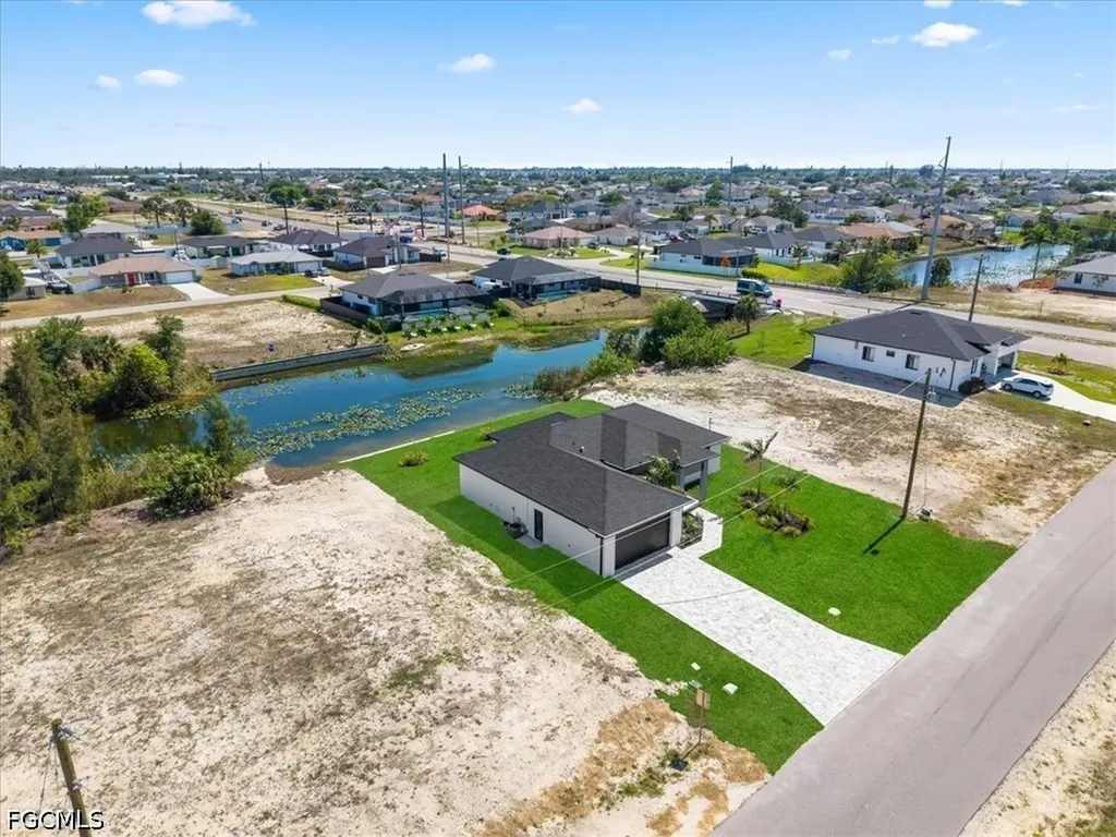 10 NE 9th Street Cape Coral FL 33909