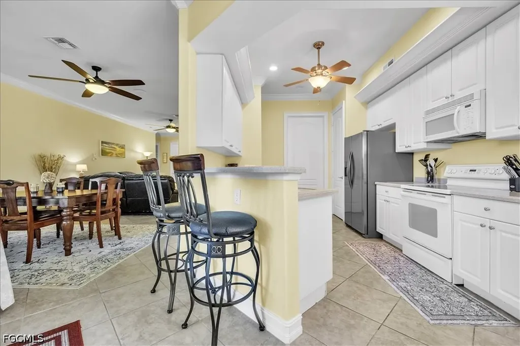 6050 Jonathans Bay Circle Fort Myers FL 33908
