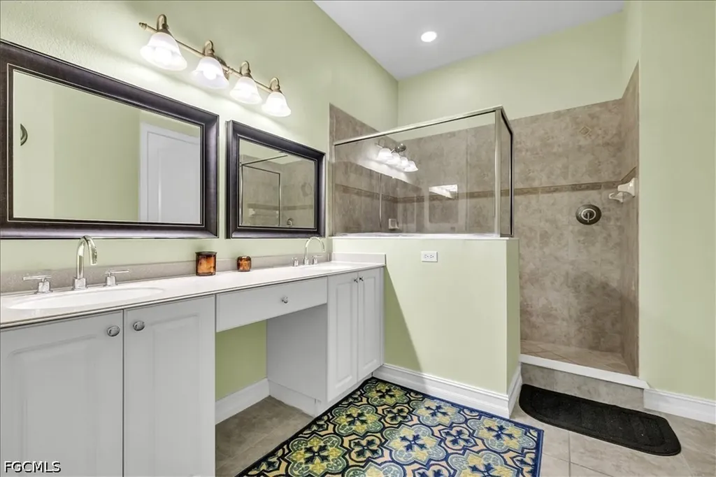 6050 Jonathans Bay Circle Fort Myers FL 33908