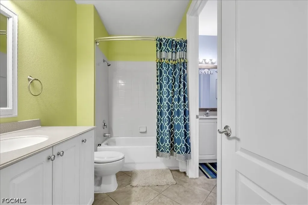 6050 Jonathans Bay Circle Fort Myers FL 33908