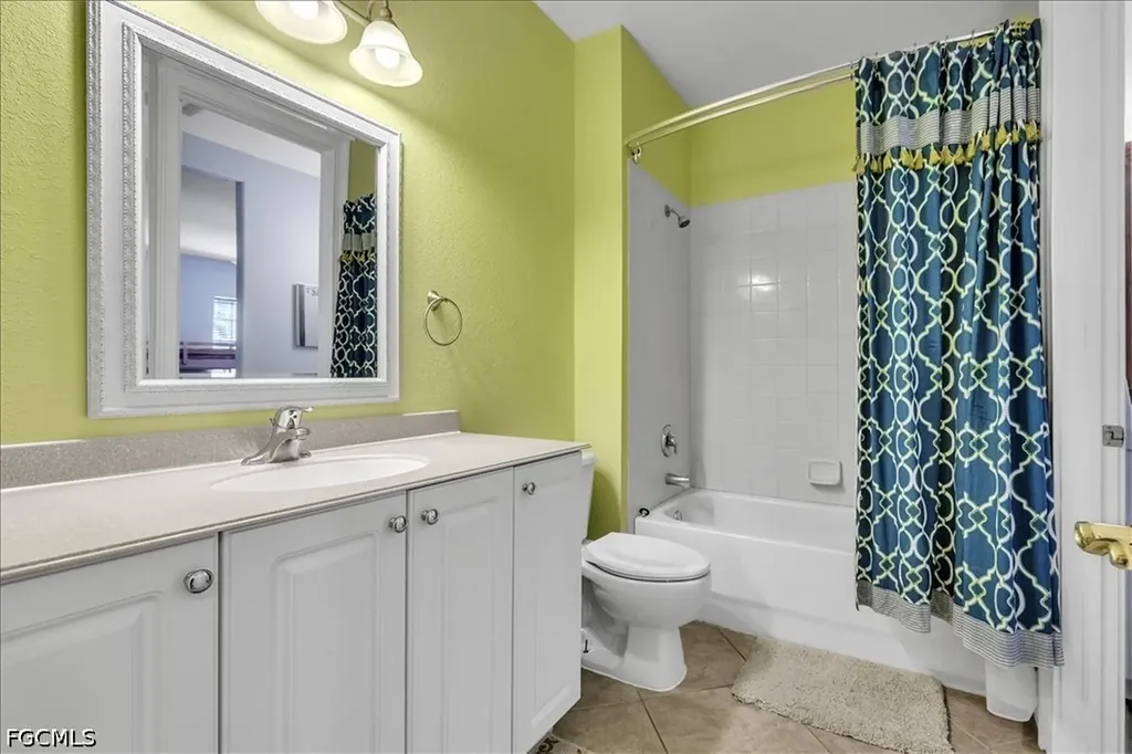 6050 Jonathans Bay Circle Fort Myers FL 33908
