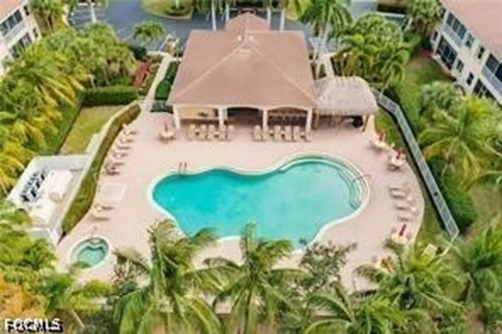 6050 Jonathans Bay Circle Fort Myers FL 33908