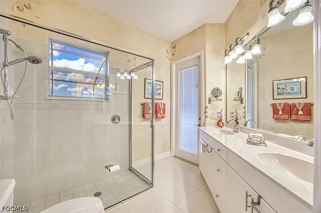 8356 Southwind Bay Circle Fort Myers FL 33908