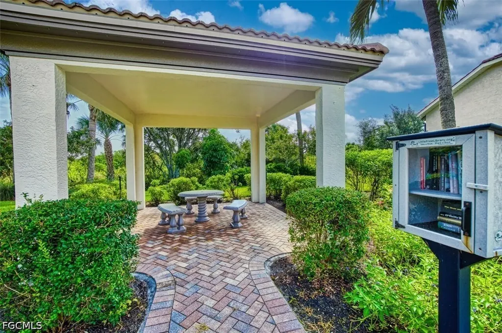 8356 Southwind Bay Circle Fort Myers FL 33908
