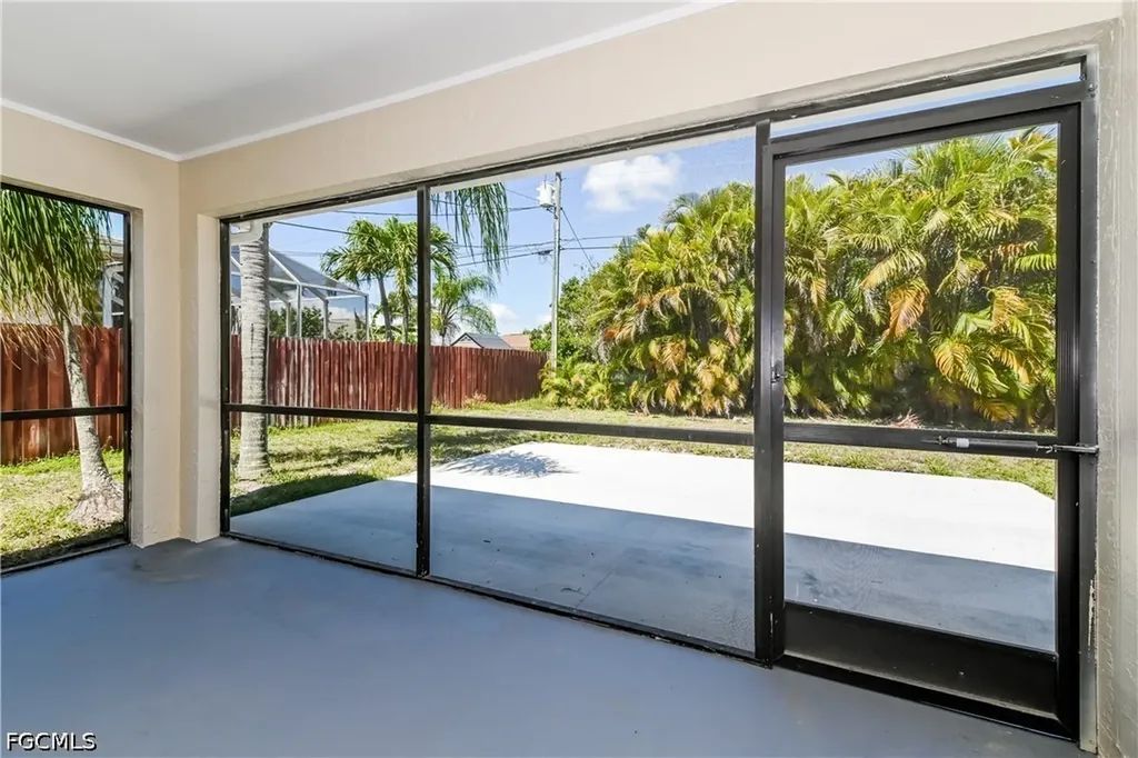 225 SW 37th Street Cape Coral FL 33914