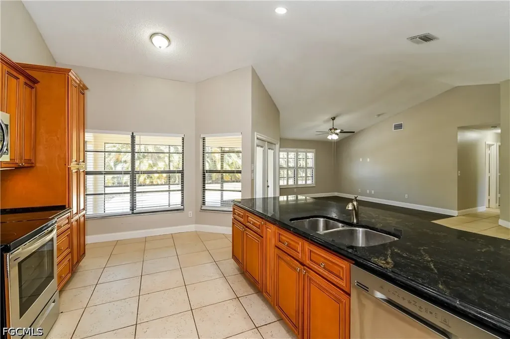 225 SW 37th Street Cape Coral FL 33914