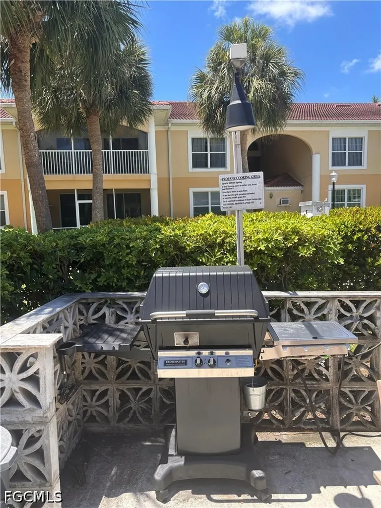 12515 Mcgregor Boulevard Fort Myers FL 33919