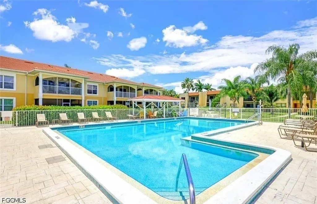 12515 Mcgregor Boulevard Fort Myers FL 33919