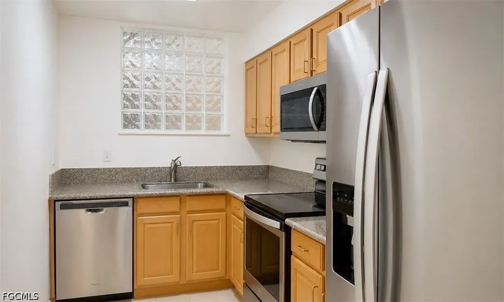 12515 Mcgregor Boulevard Fort Myers FL 33919